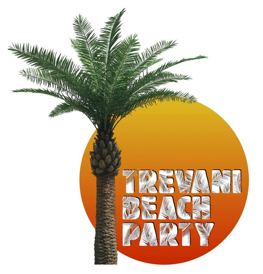 Le Trevani Hotel Koungou Exterior photo